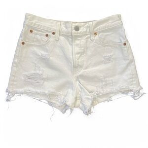 White Denim Levi’s Shorts Size 26
